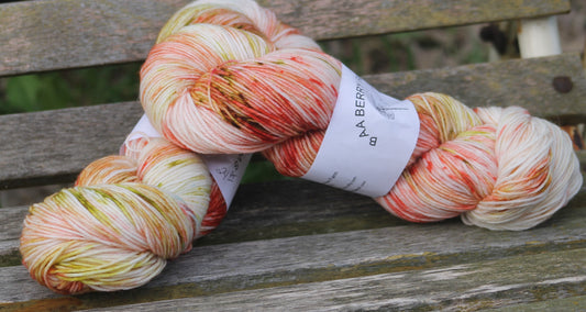 Sock/ fingering weight yarn, Peach Chiffon